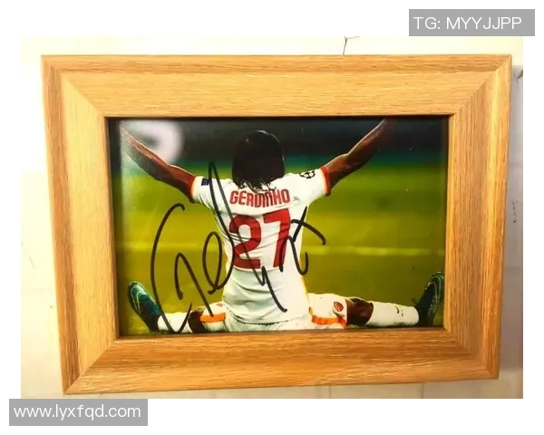 足球明星霸气头像图片男士展示尽显风采与魅力的完美瞬间